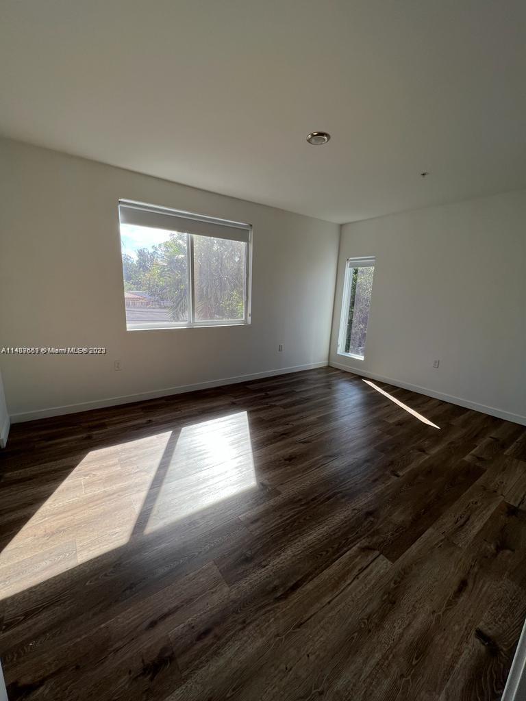 BISCAYNE GARDENS SEC A - Residential Lease