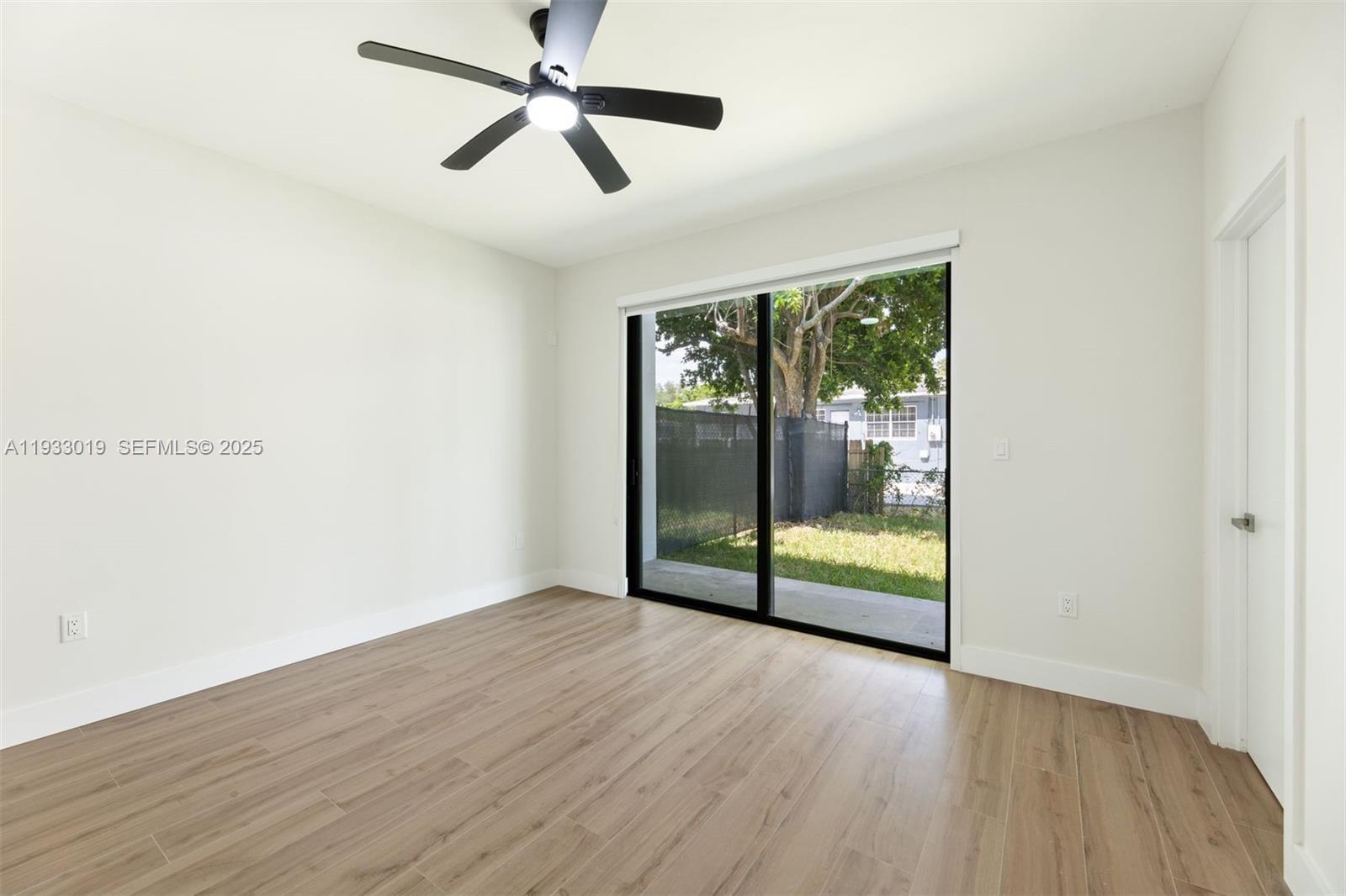 GROVELAND PARK - Residential Income