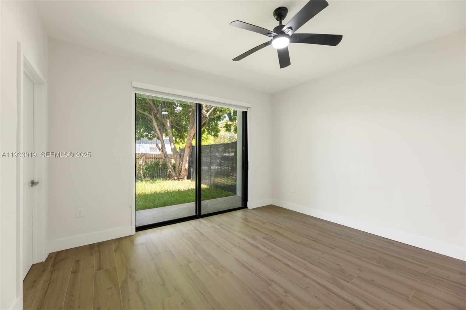 GROVELAND PARK - Residential Income