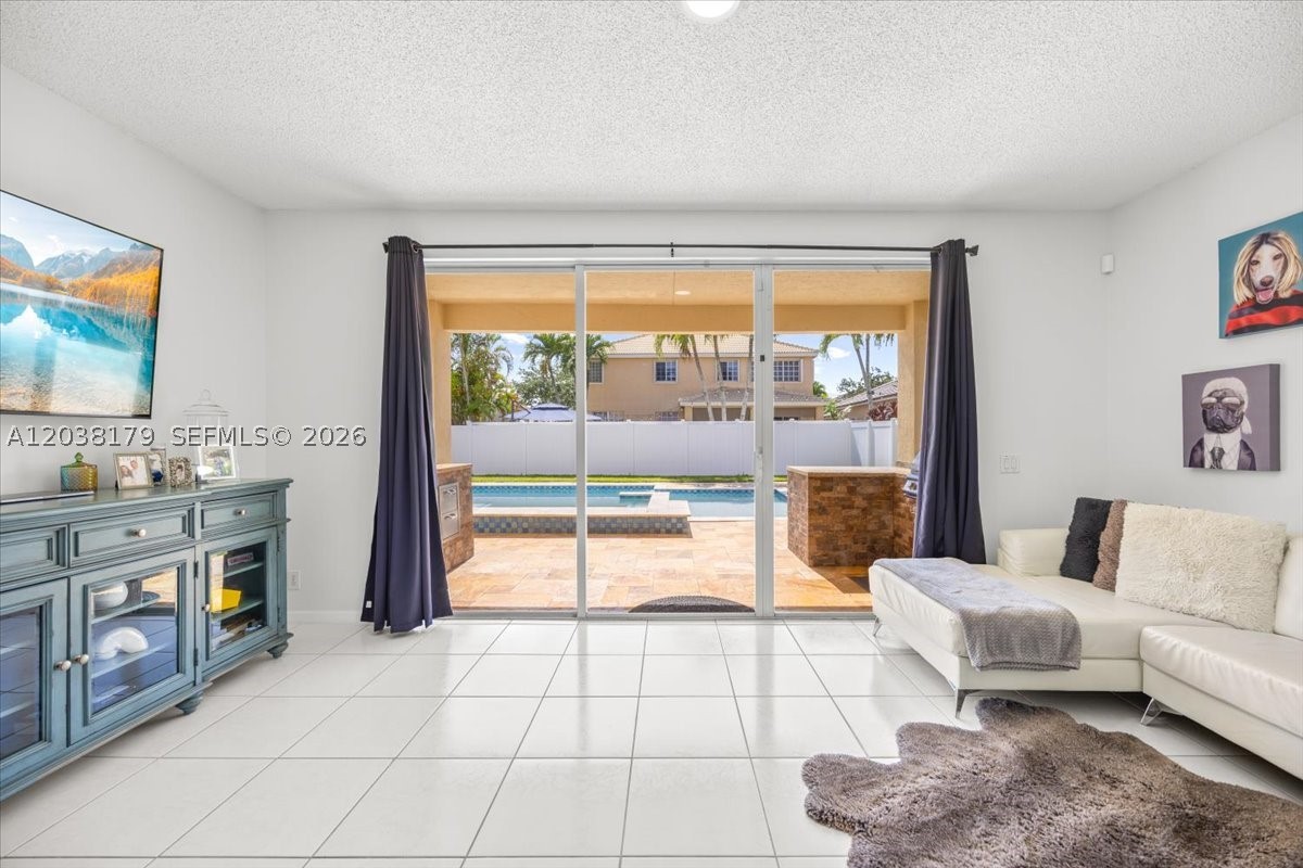 SECTOR 3 - PARCELS H I J - Residential Lease