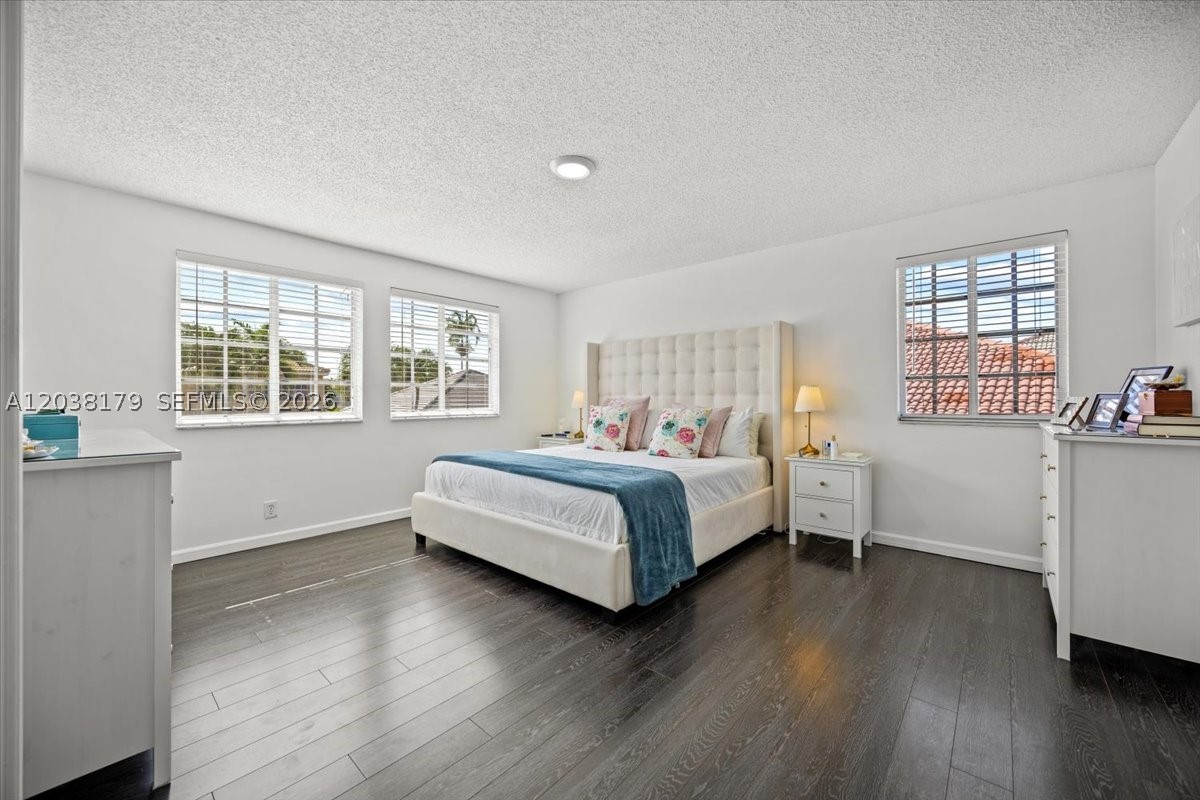 SECTOR 3 - PARCELS H I J - Residential Lease