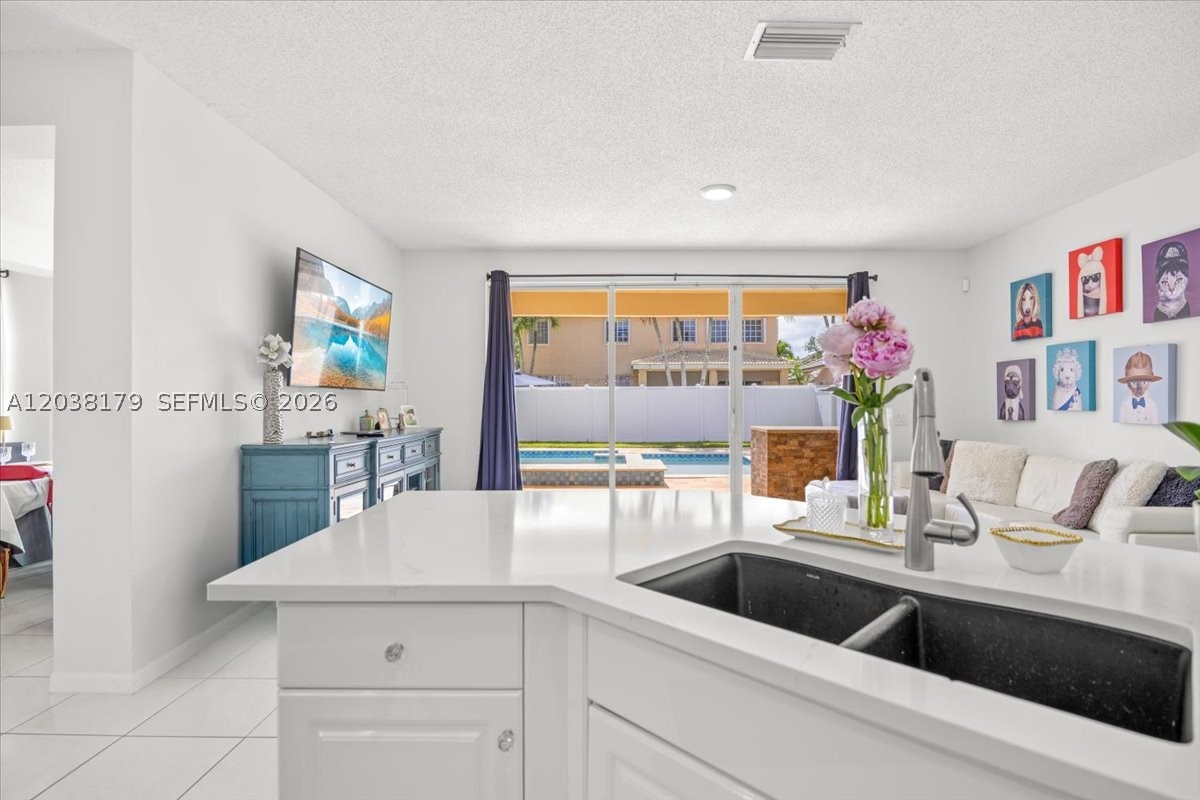 SECTOR 3 - PARCELS H I J - Residential Lease