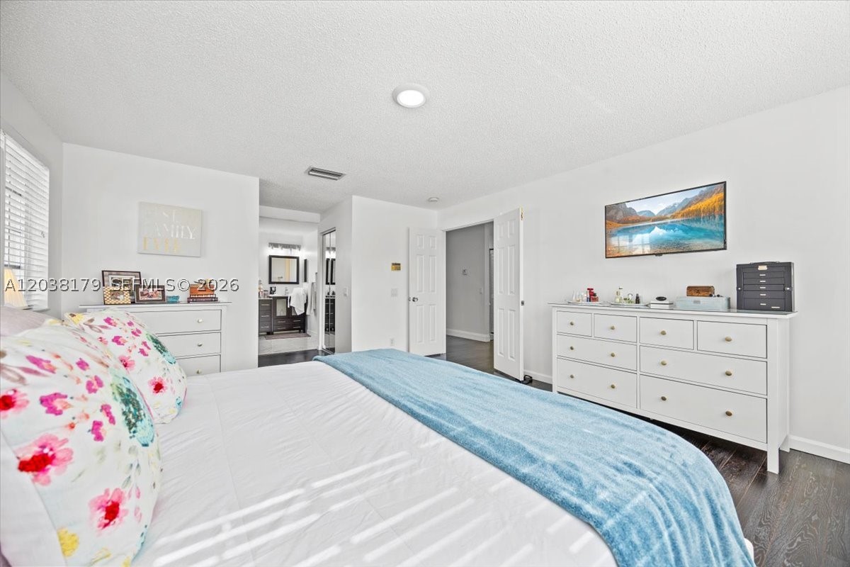 SECTOR 3 - PARCELS H I J - Residential Lease