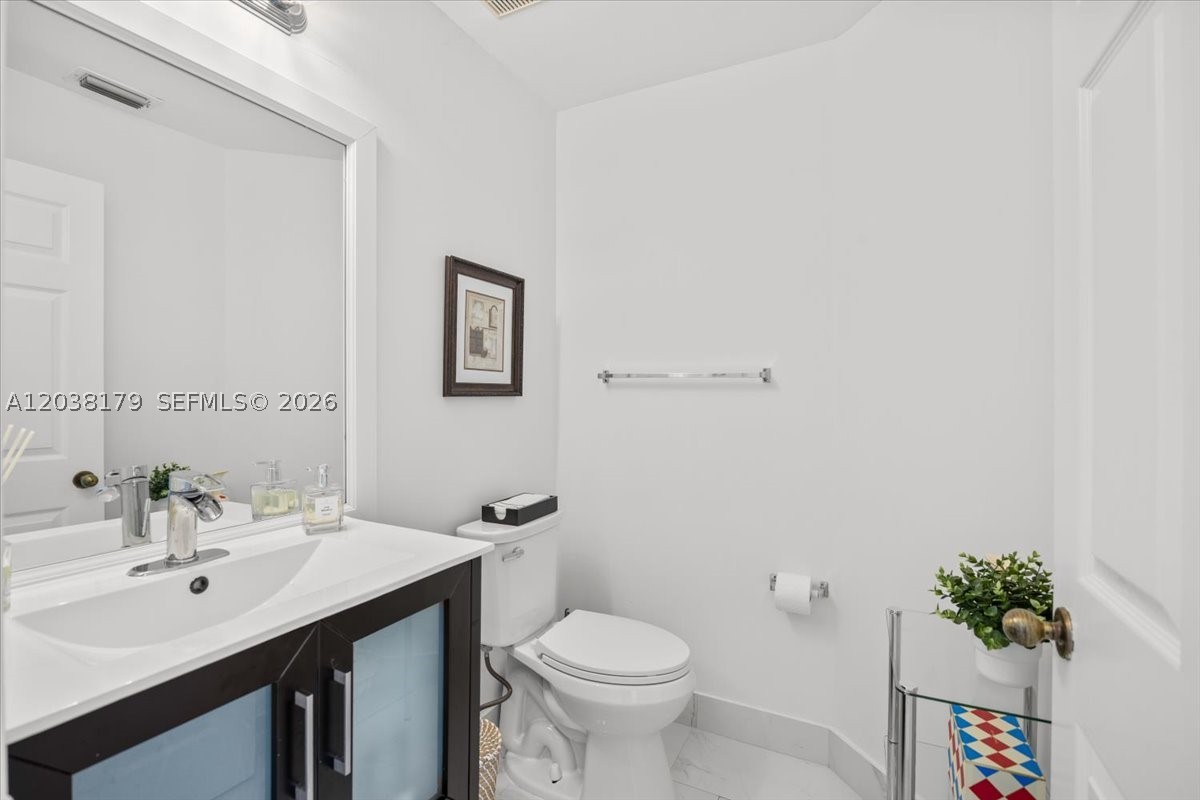 SECTOR 3 - PARCELS H I J - Residential Lease