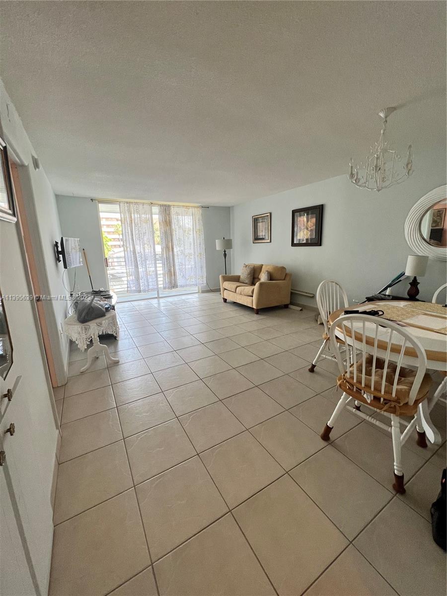 EDEN ISLES CONDO NO 7 - Residential
