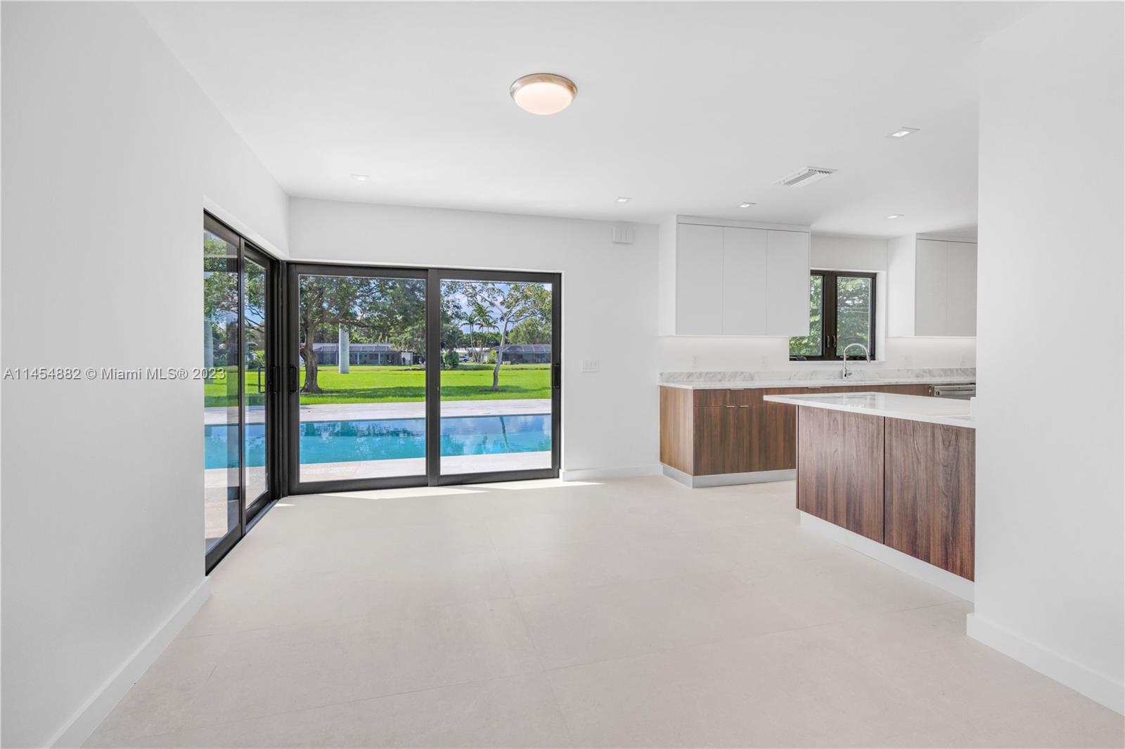 GREEN BRIAR ACRES - Residential Lease