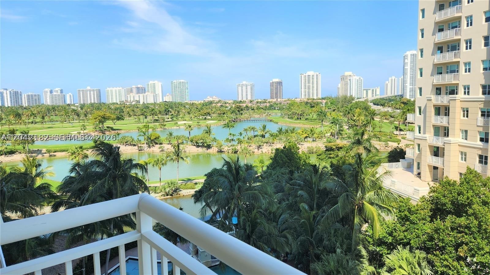 TURNBERRY ON THE GREEN CO - Residential Lease
