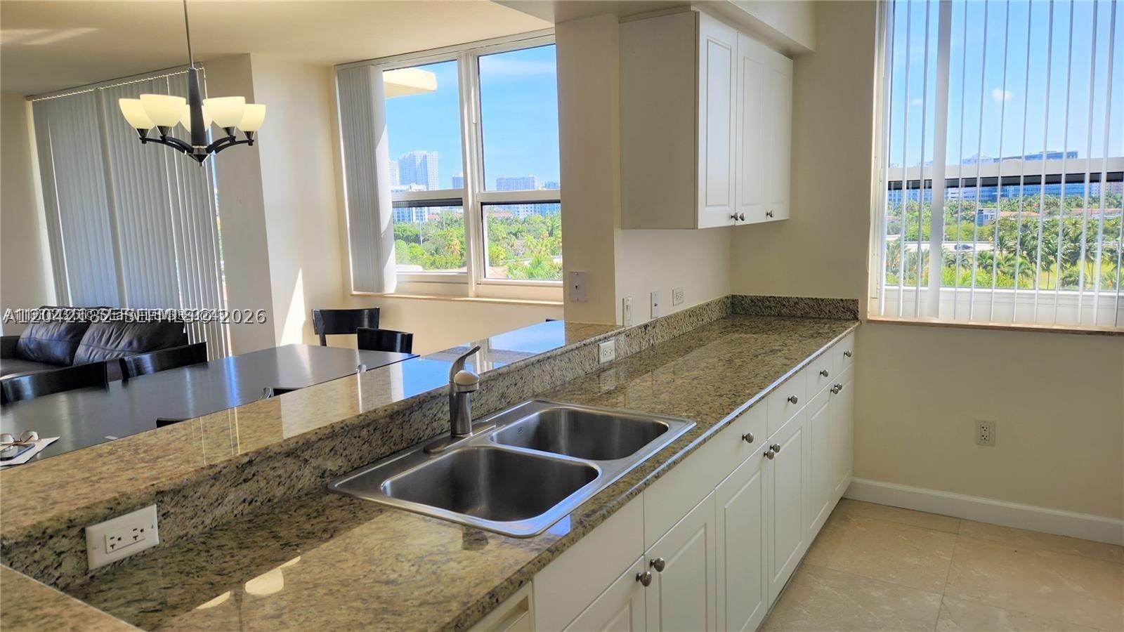 TURNBERRY ON THE GREEN CO - Residential Lease