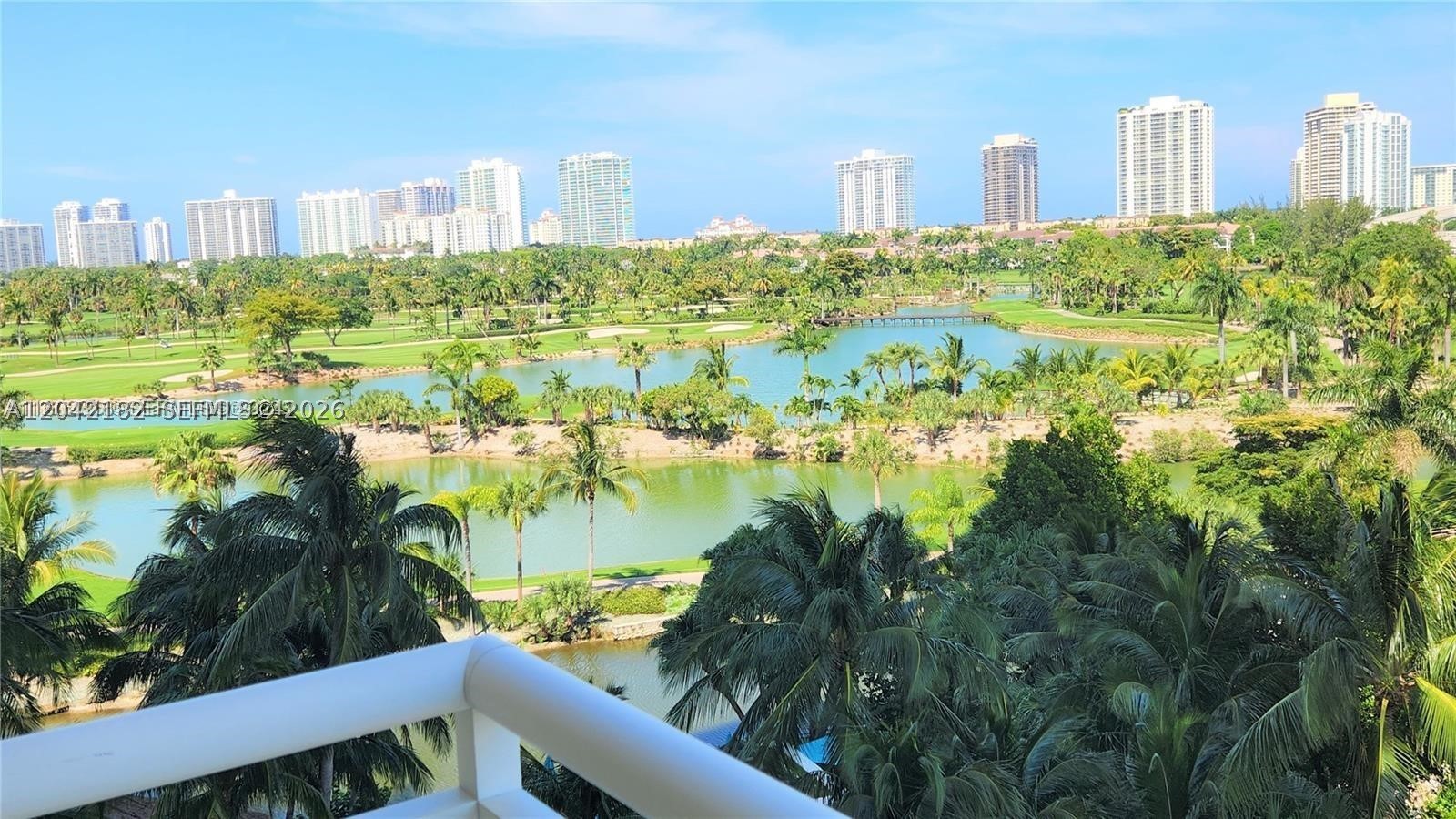 TURNBERRY ON THE GREEN CO - Residential Lease