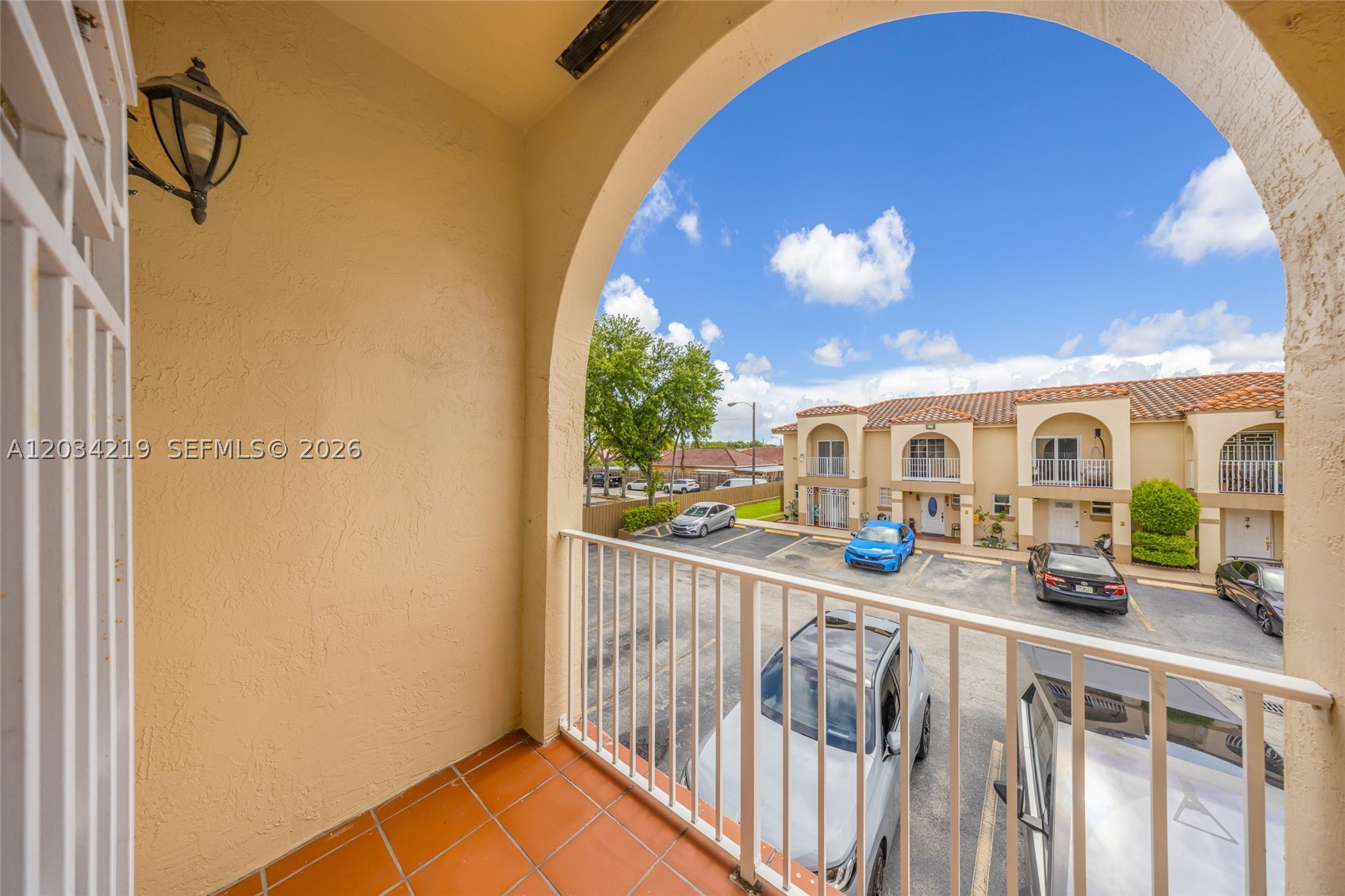 COLONIAL TOWNHOMES CONDO - Residential