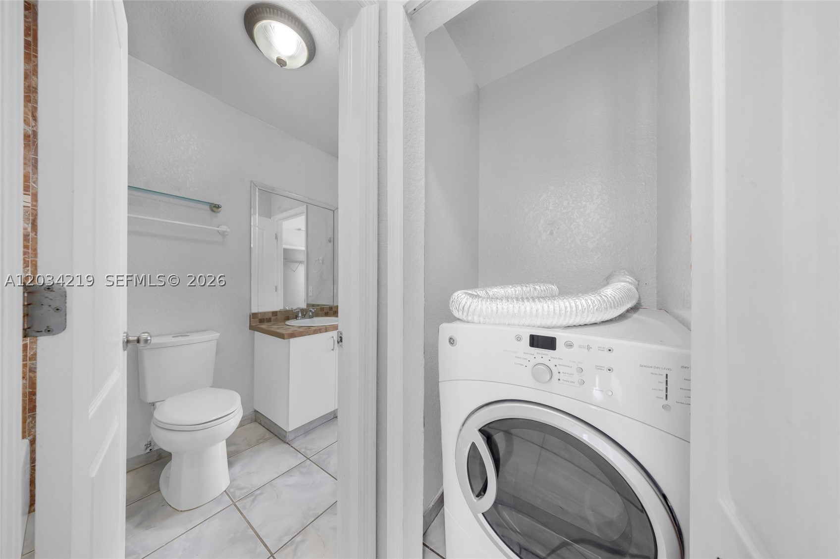 COLONIAL TOWNHOMES CONDO - Residential