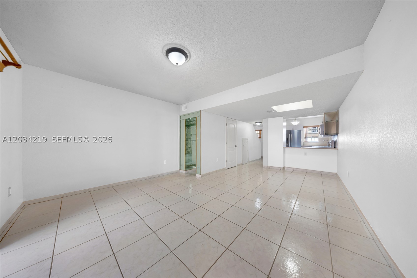 COLONIAL TOWNHOMES CONDO - Residential