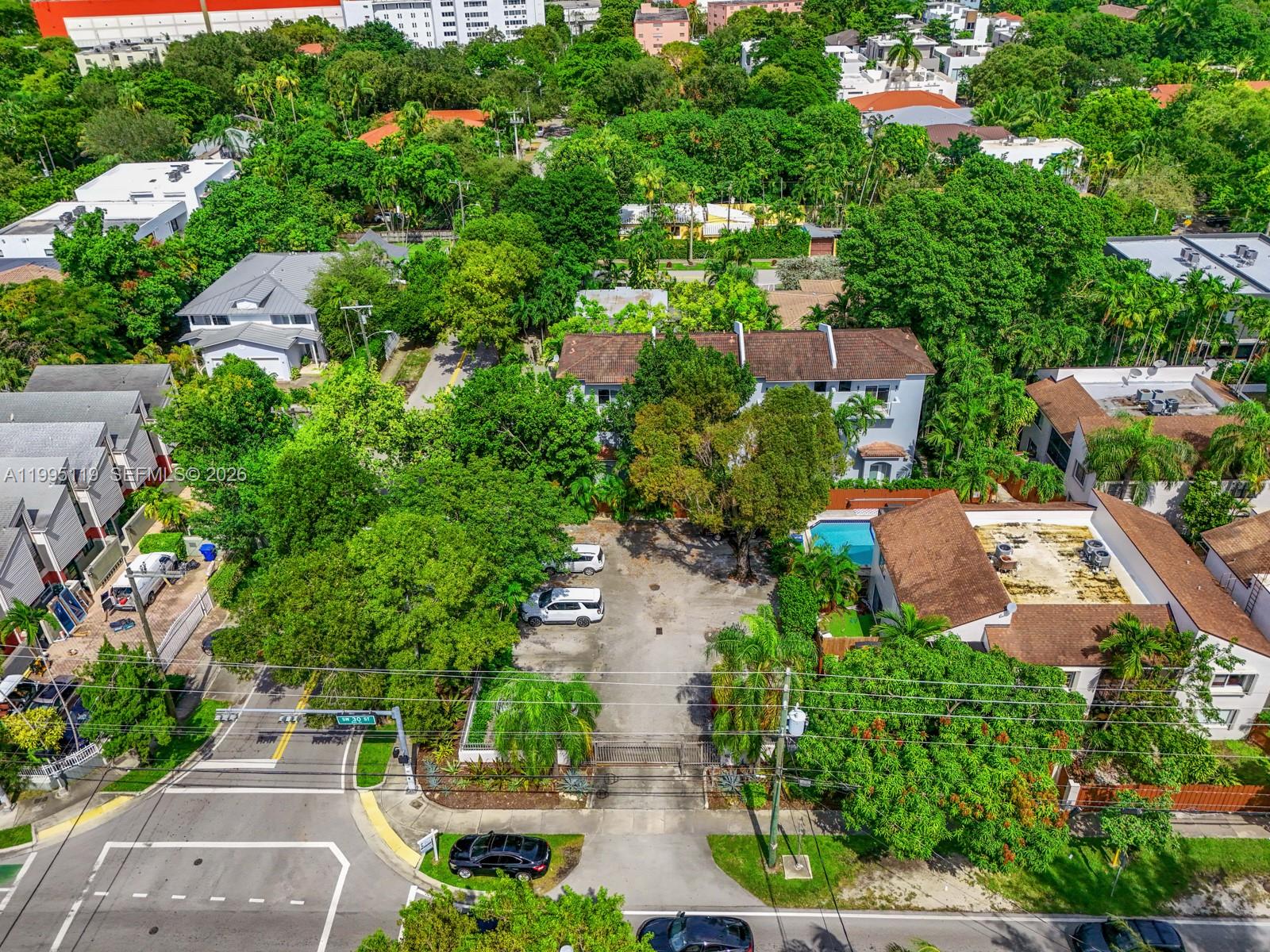 TIGERS TEN CONDO - Residential
