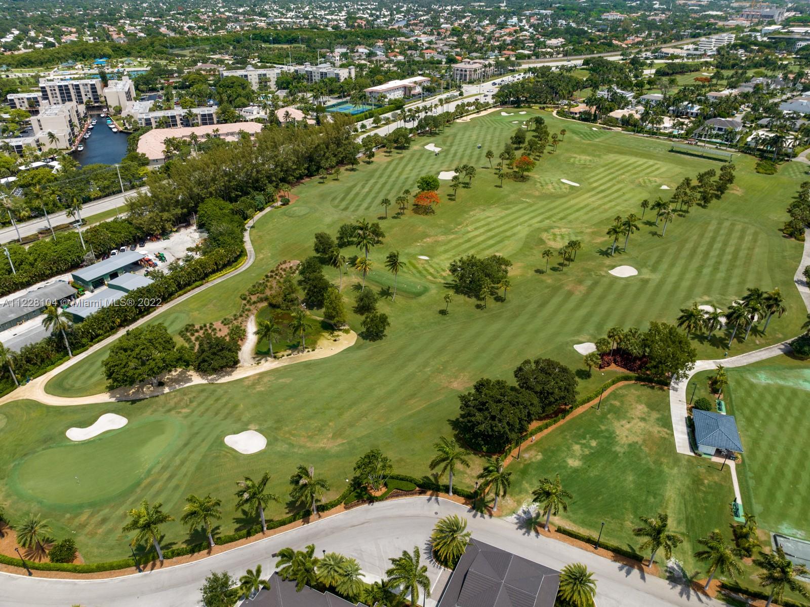 ROYAL PALM YACHT & COUNTR - Land