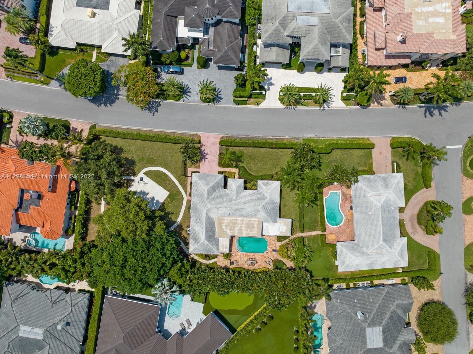 ROYAL PALM YACHT & COUNTR - Land