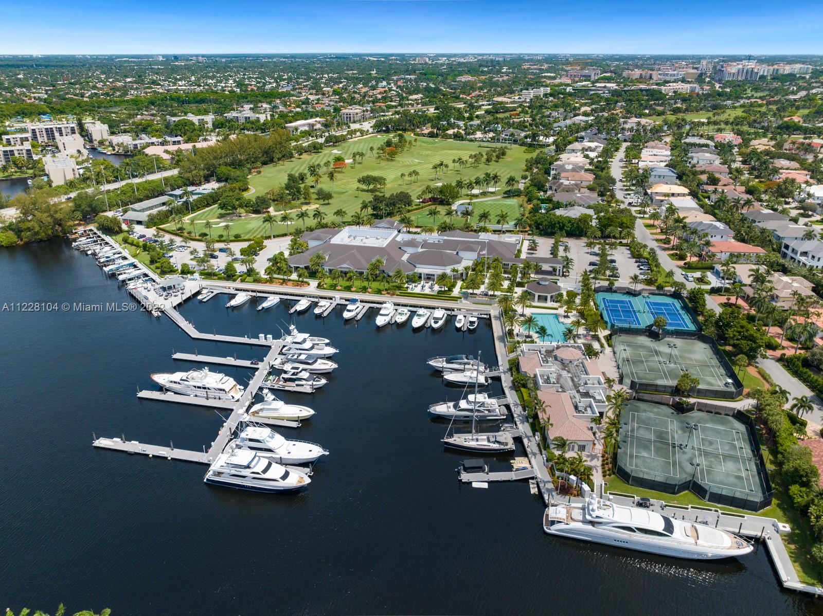 ROYAL PALM YACHT & COUNTR - Land