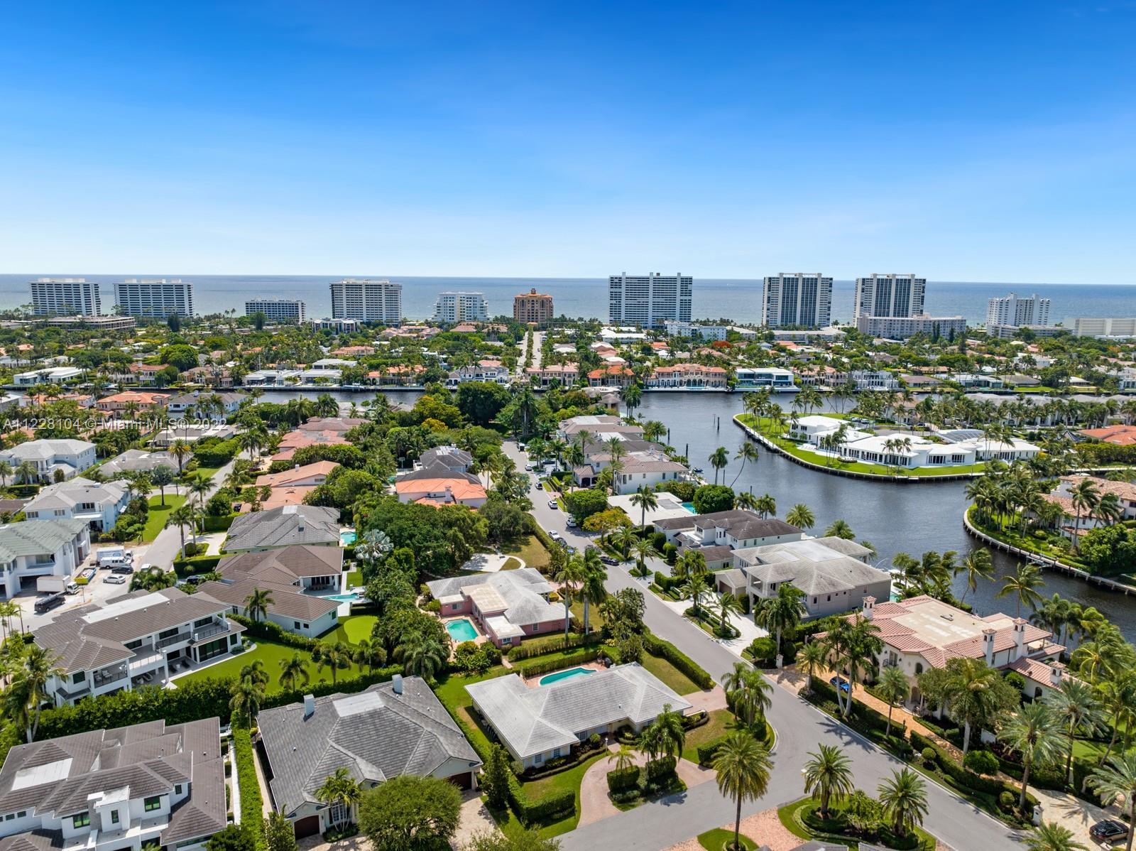 ROYAL PALM YACHT & COUNTR - Land