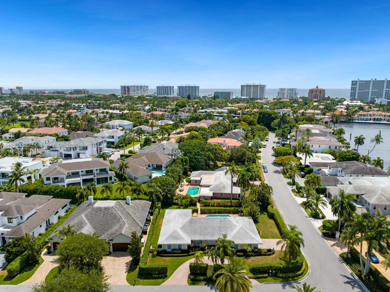ROYAL PALM YACHT & COUNTR - Land
