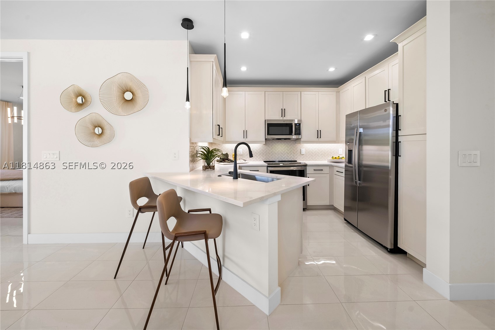 SANTA BARBARA PLACE - Residential