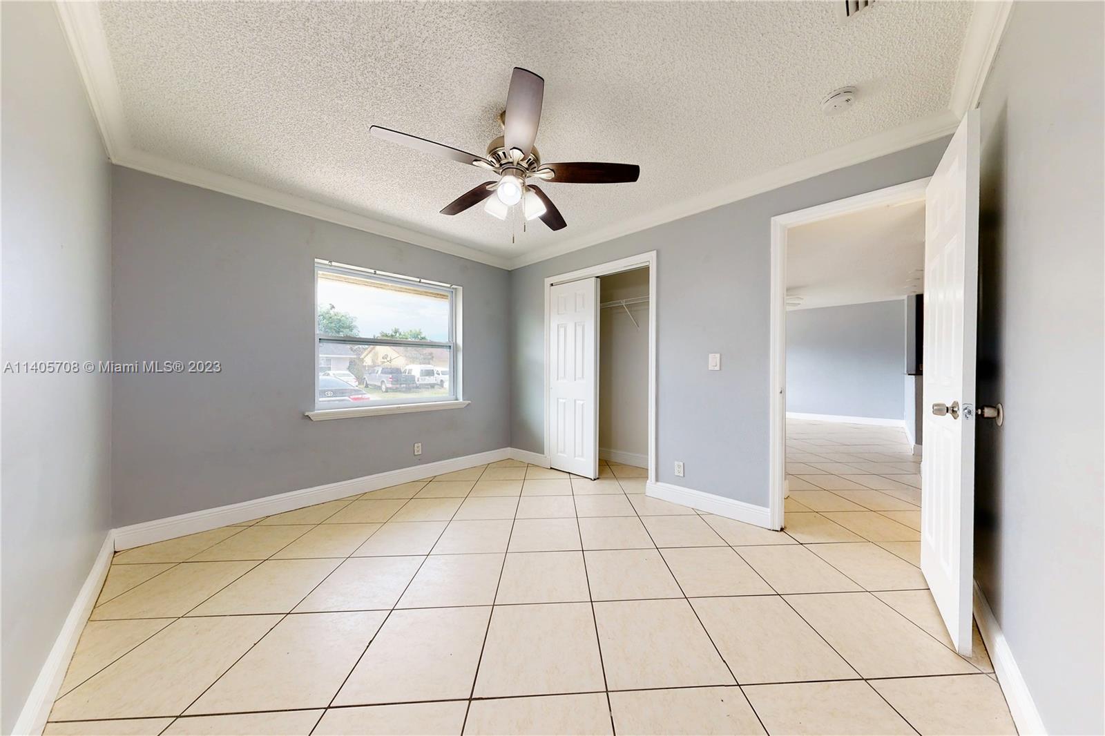 VILLAS OF PALM BEACH 3 - Residential