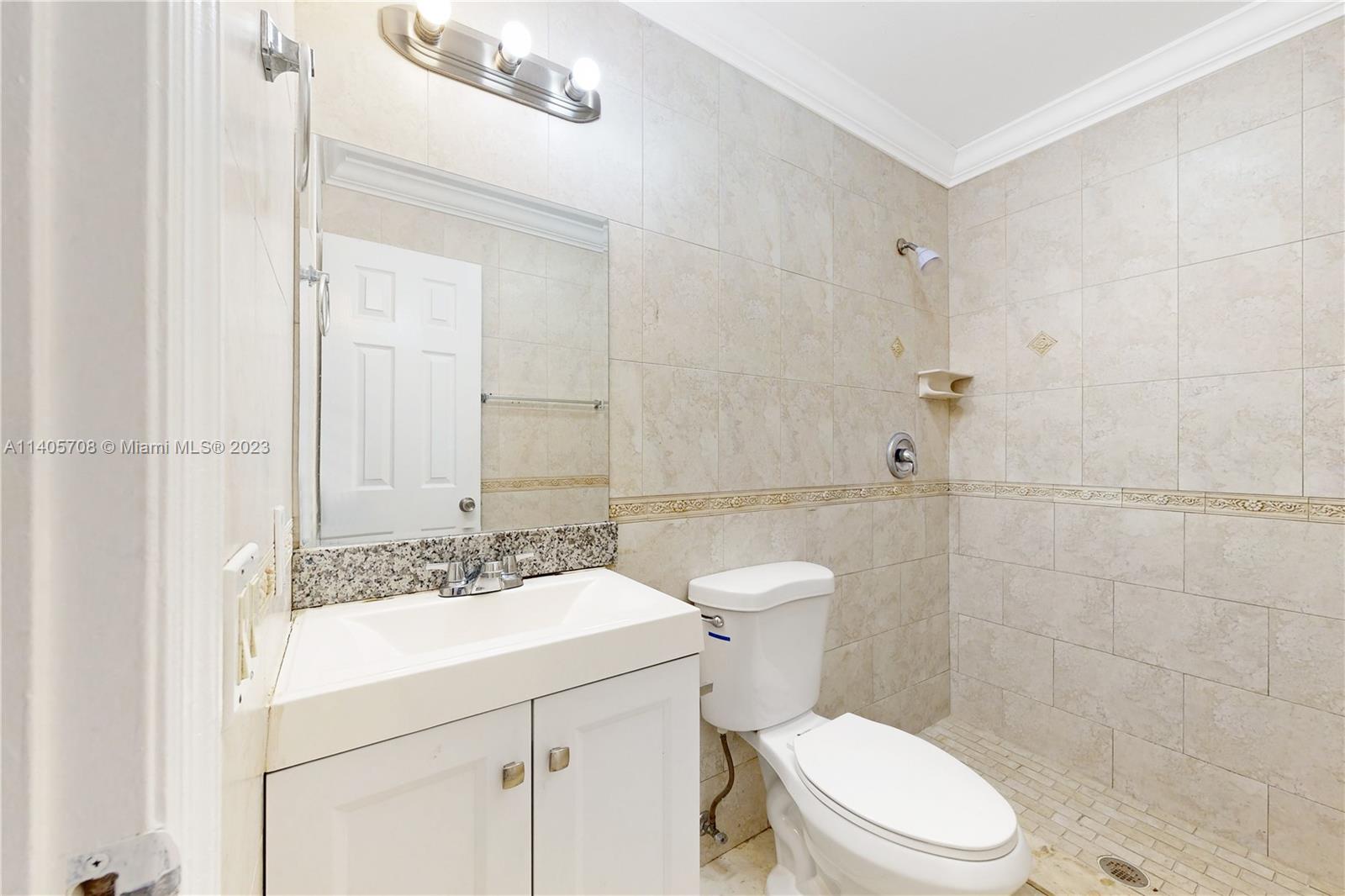 VILLAS OF PALM BEACH 3 - Residential