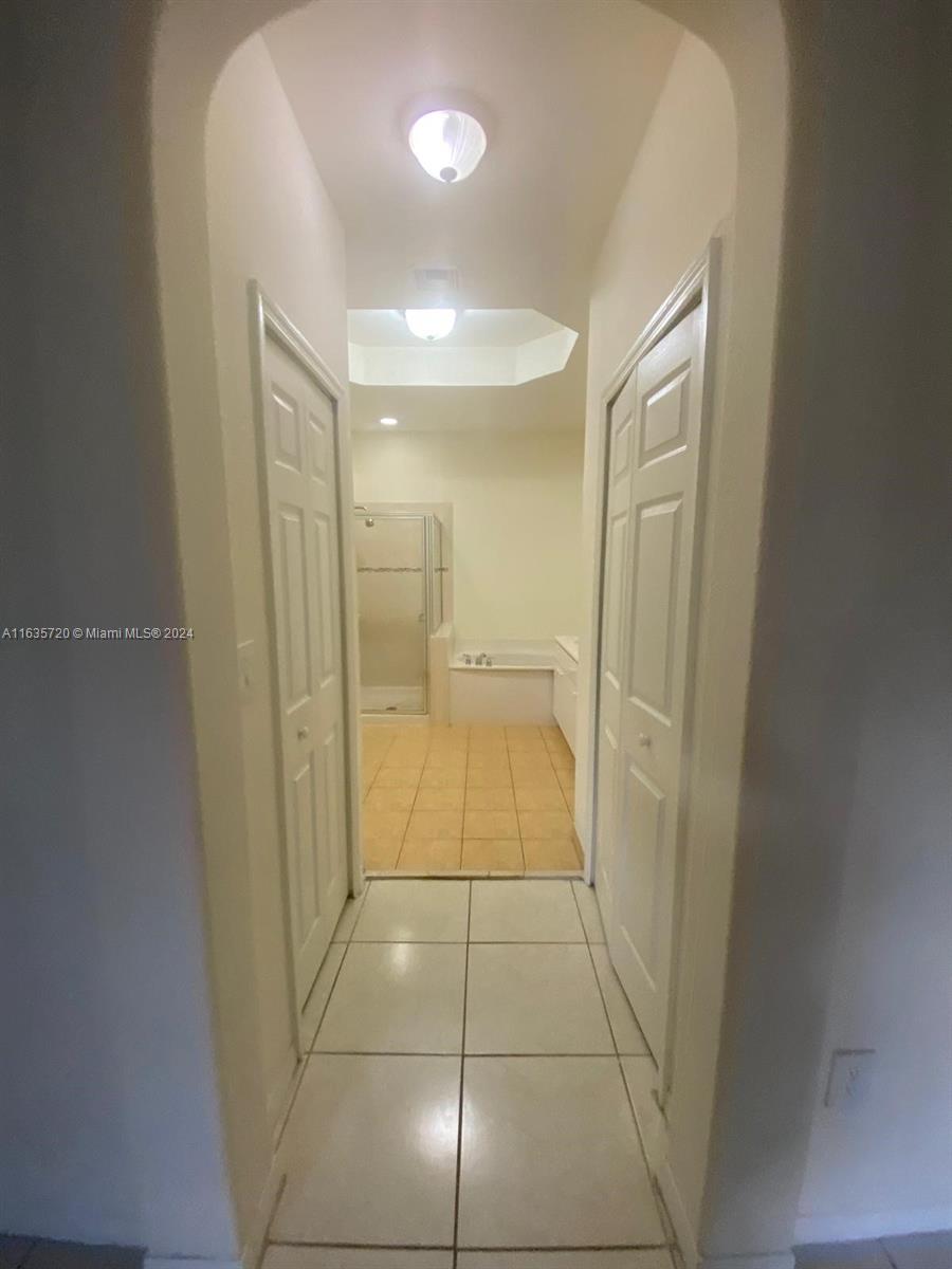 KENDALLAND - Residential Lease