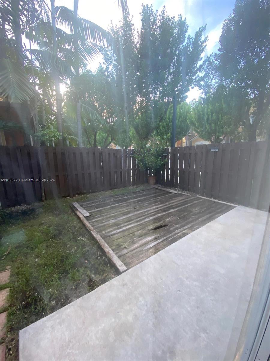 KENDALLAND - Residential Lease