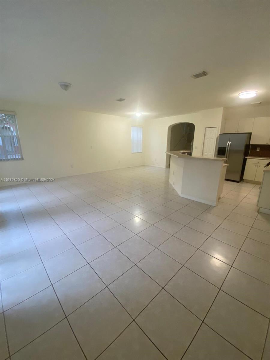 KENDALLAND - Residential Lease