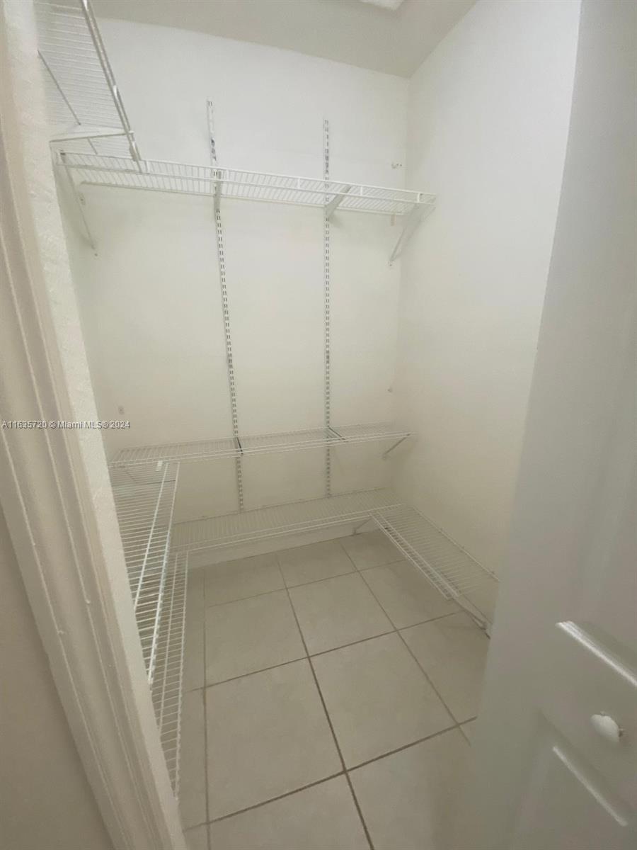 KENDALLAND - Residential Lease