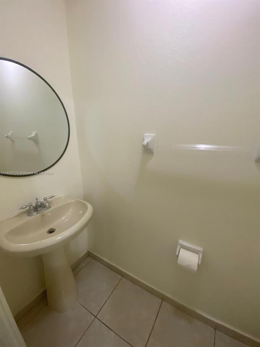 KENDALLAND - Residential Lease