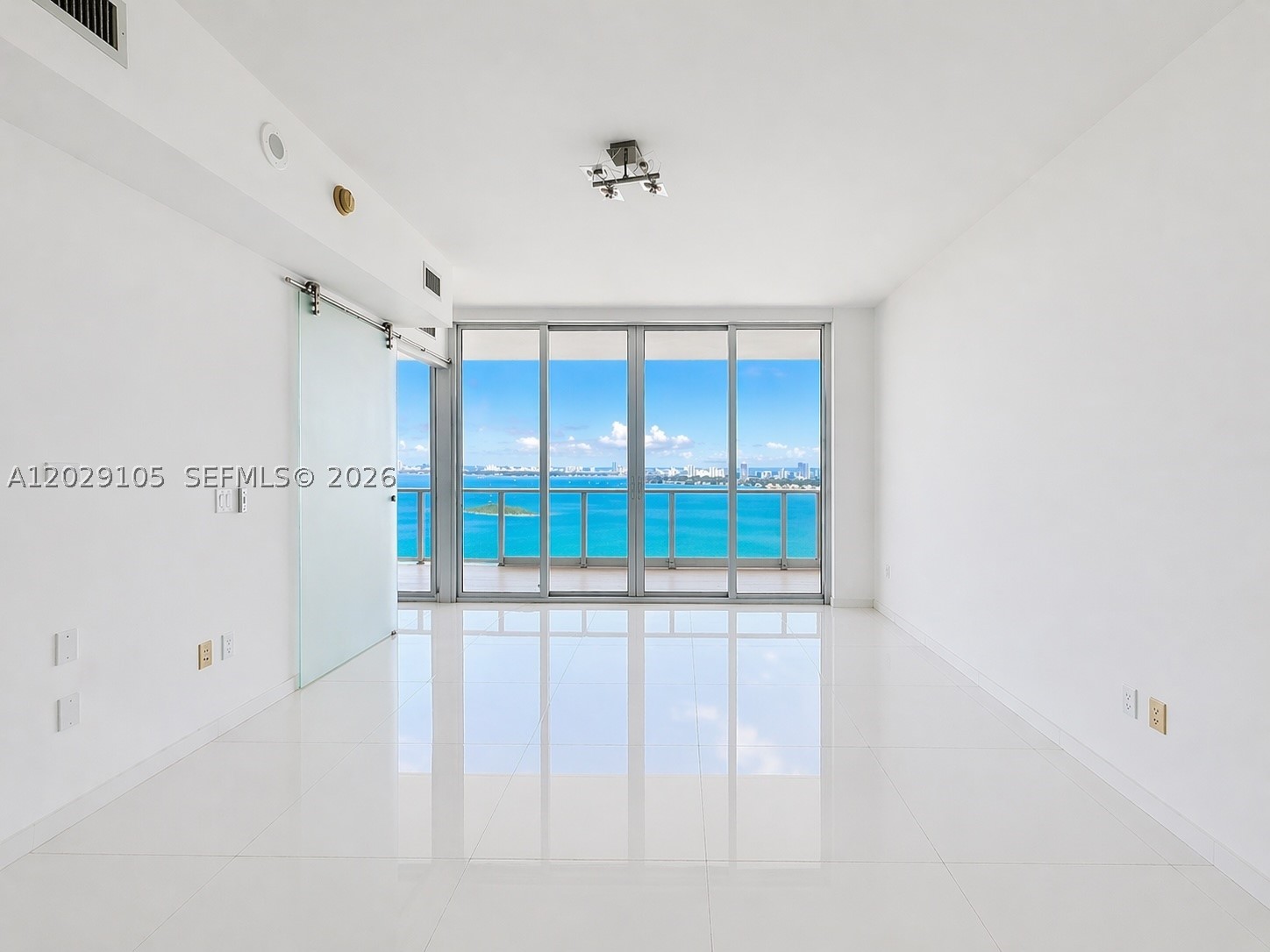 PARAMOUNT BAY CONDO - Residential