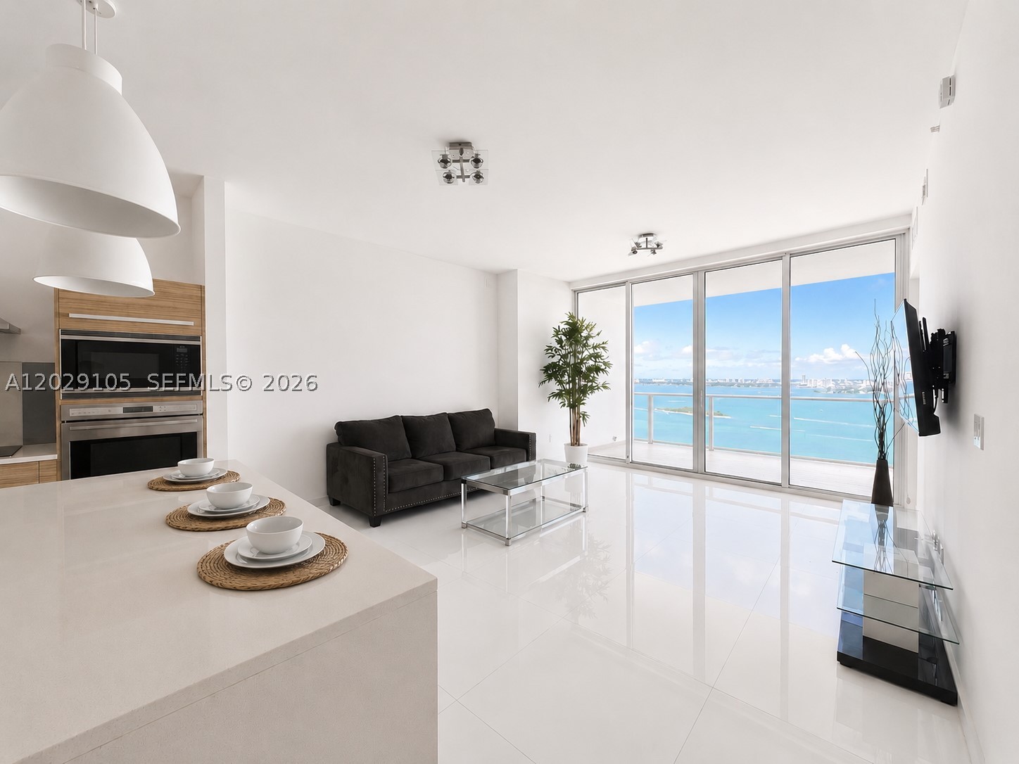 PARAMOUNT BAY CONDO - Residential