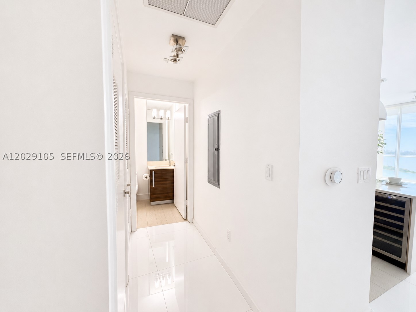 PARAMOUNT BAY CONDO - Residential