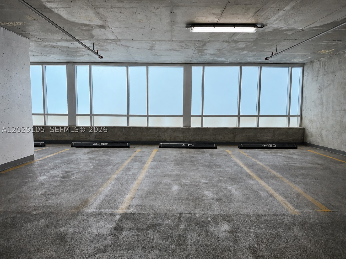 PARAMOUNT BAY CONDO - Residential