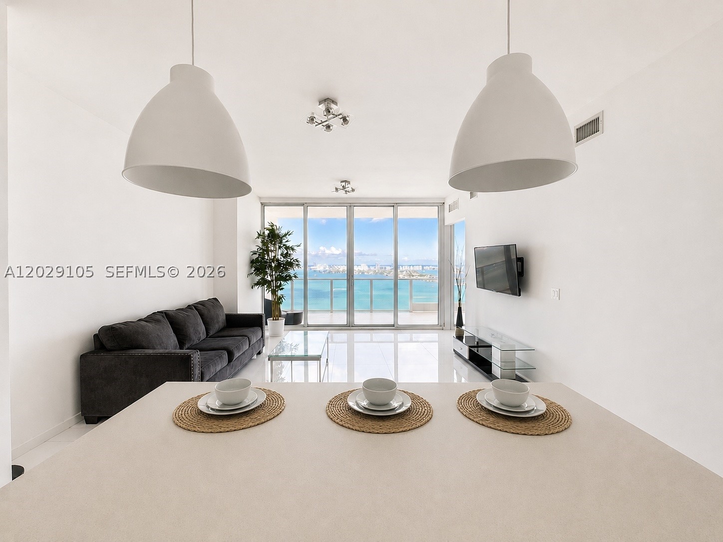 PARAMOUNT BAY CONDO - Residential