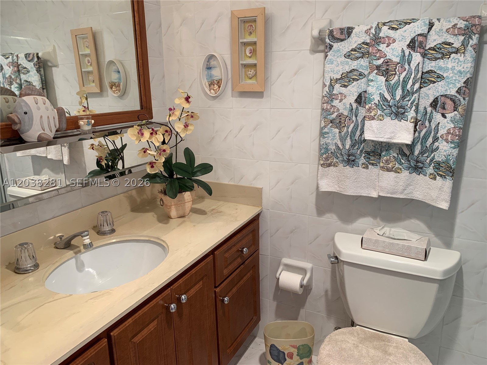 HEMISPHERES CONDO - Residential Lease