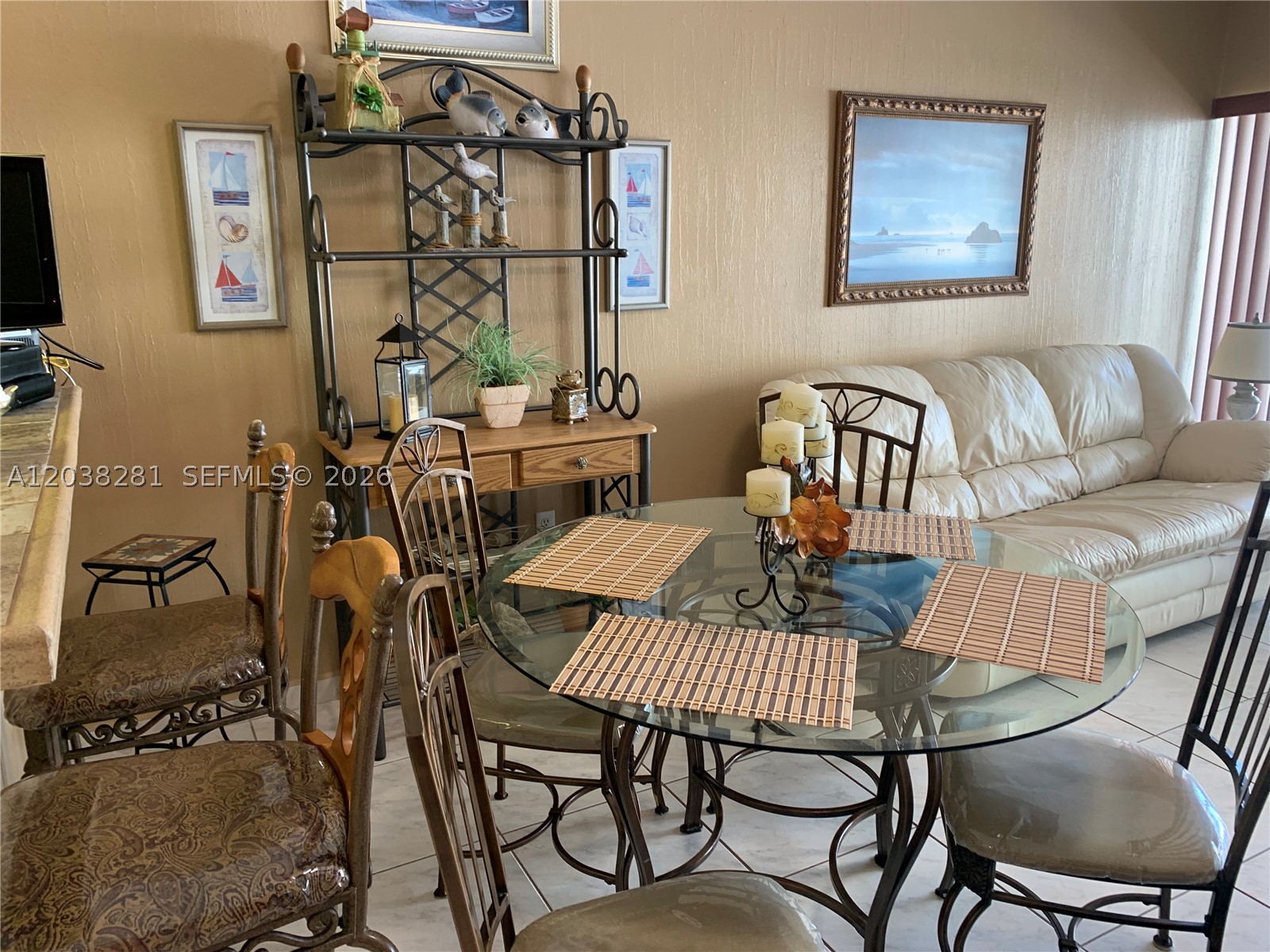 HEMISPHERES CONDO - Residential Lease