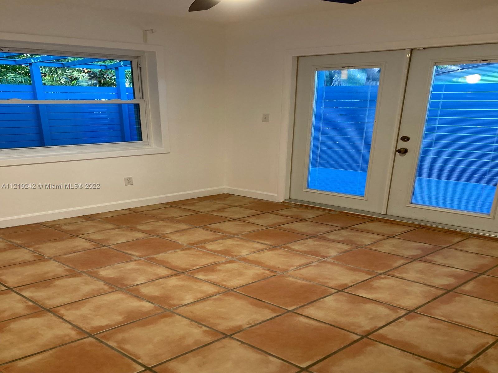 LOQUAT PARK VILLAS CONDO - Residential Lease