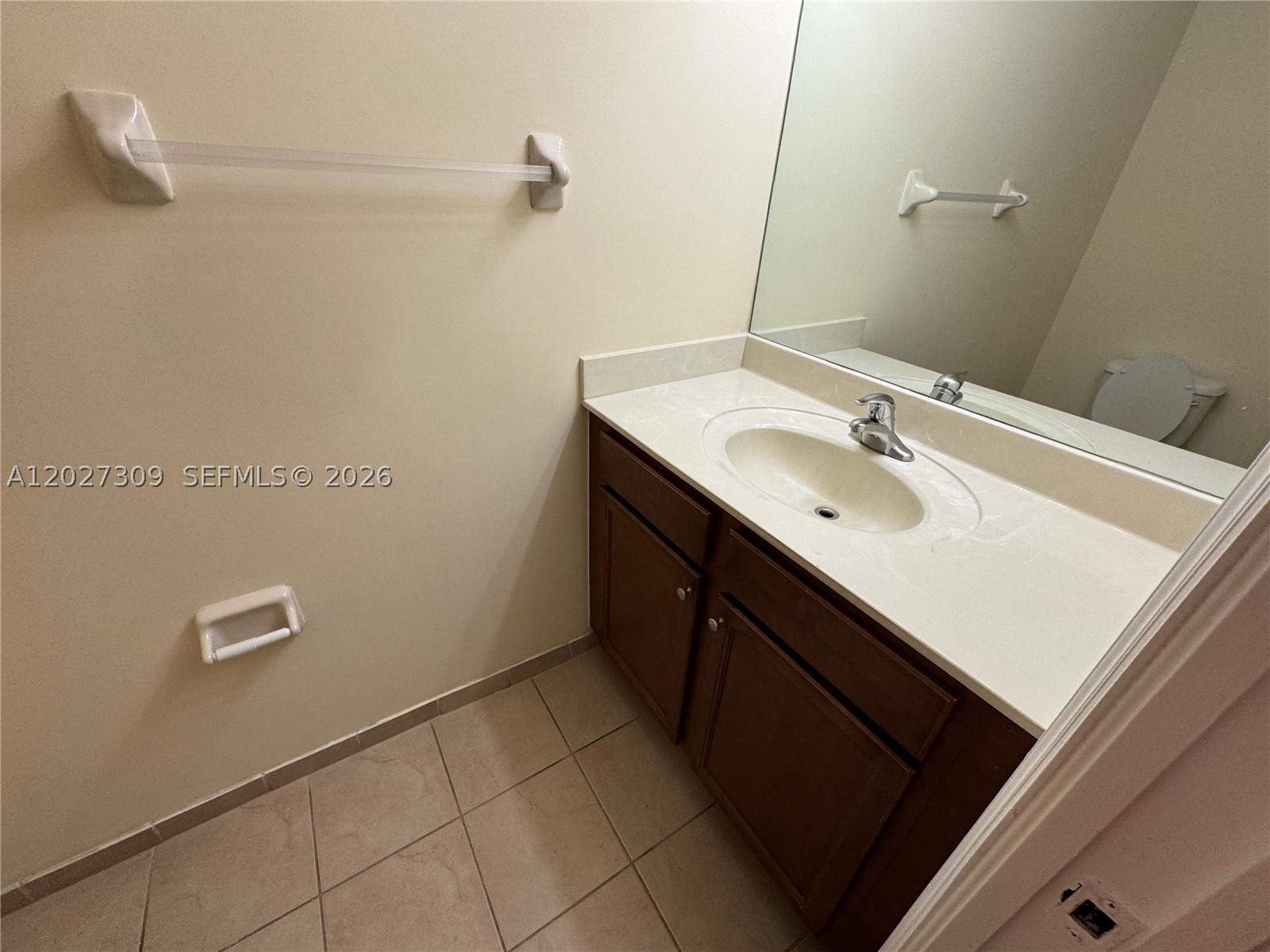 ST MAARTEN AT GRAND BAY CO - Residential Lease