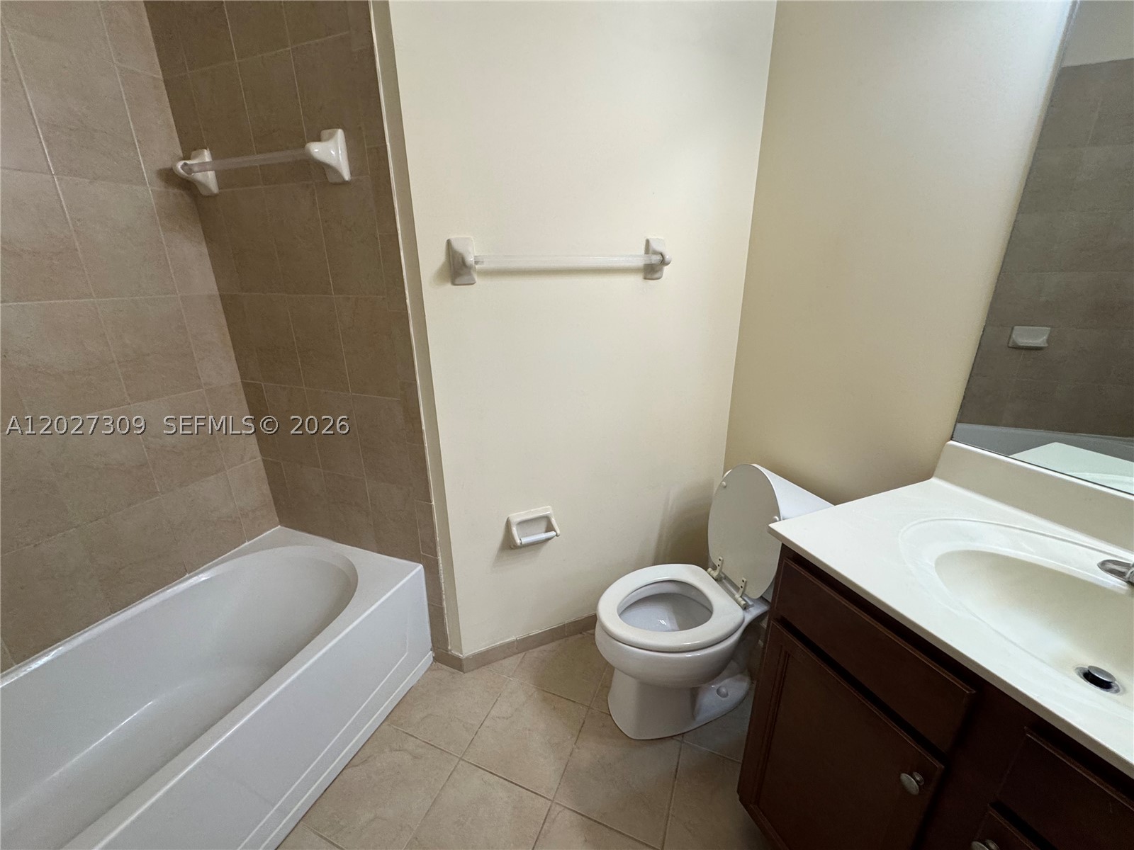 ST MAARTEN AT GRAND BAY CO - Residential Lease