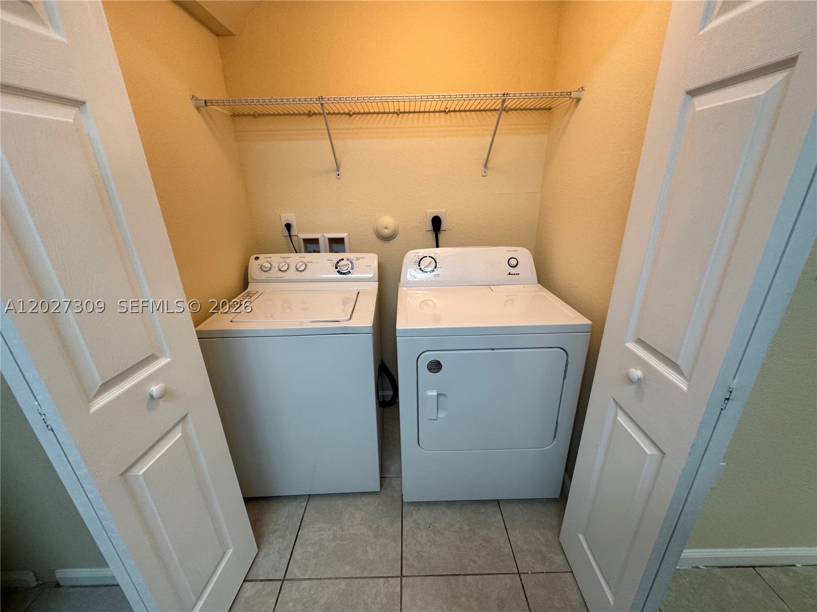 ST MAARTEN AT GRAND BAY CO - Residential Lease