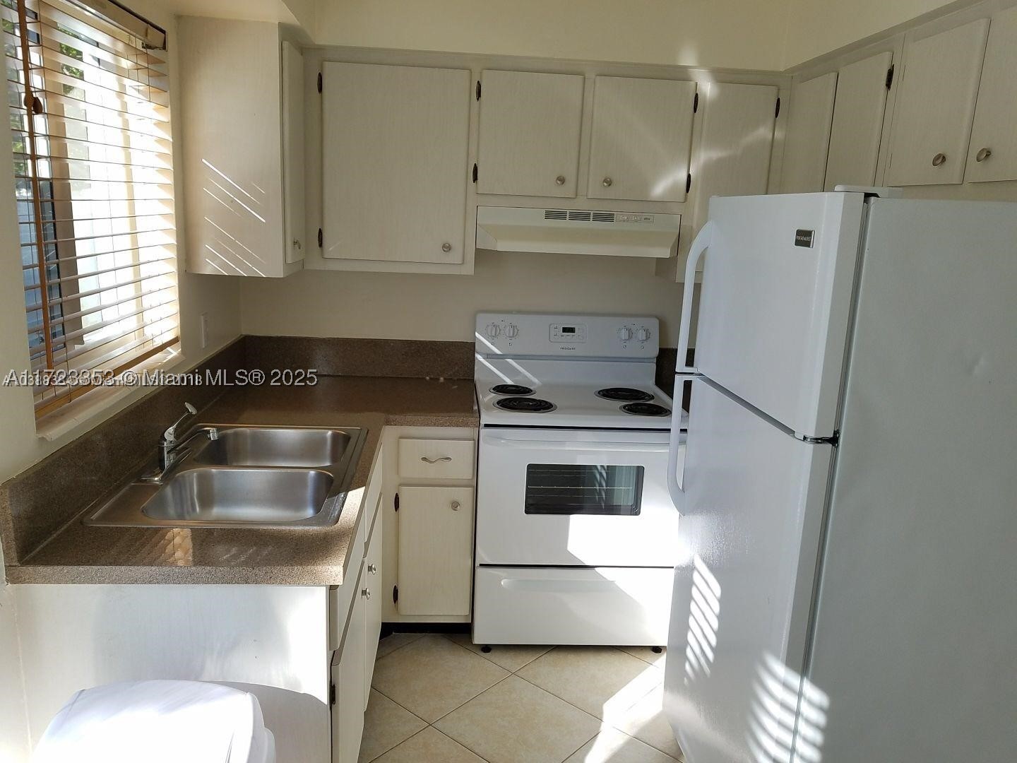 FLORENCE VILLAS - Residential Income