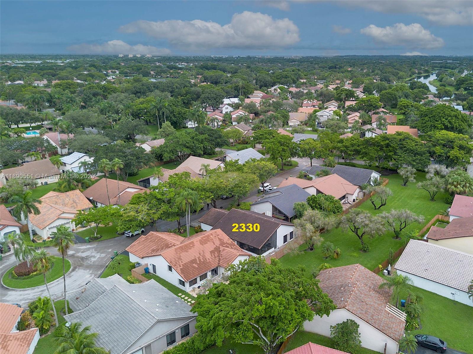 COUNTRY ISLES - Residential