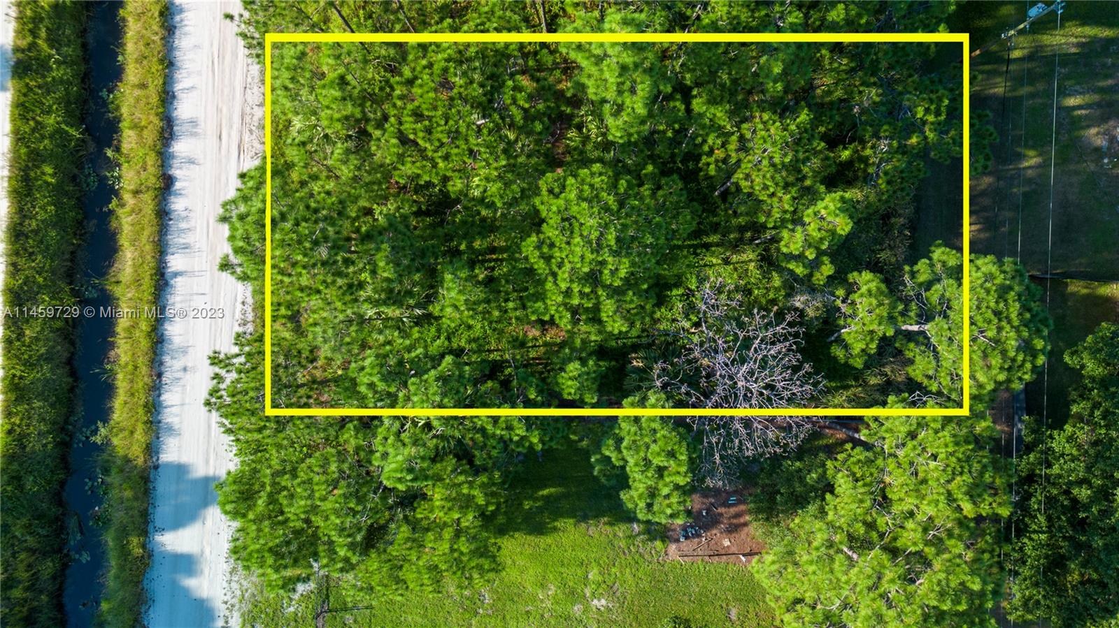 VERO LAKE ESTATES UNIT F - Land
