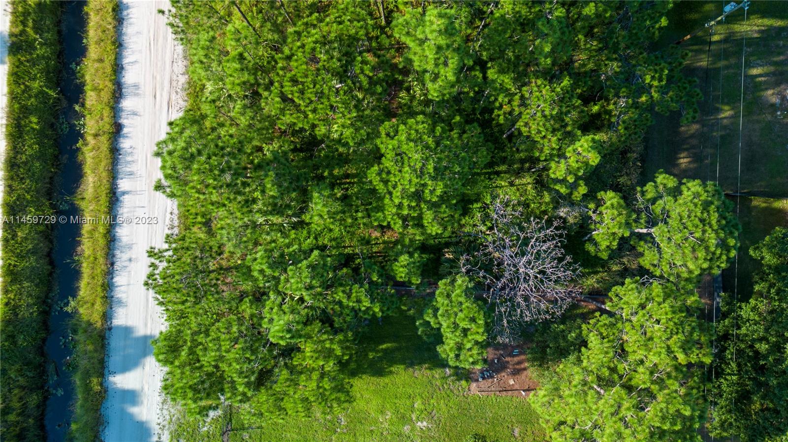 VERO LAKE ESTATES UNIT F - Land