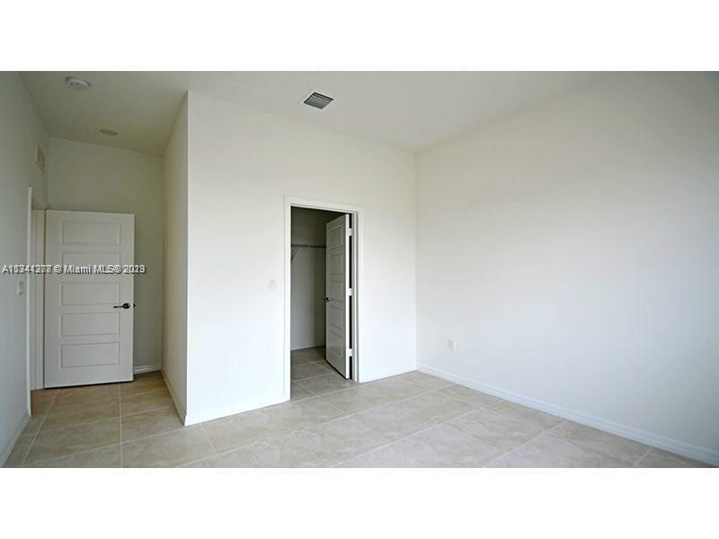 Aventura Isles - Residential Lease