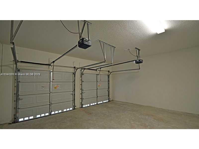 Aventura Isles - Residential Lease