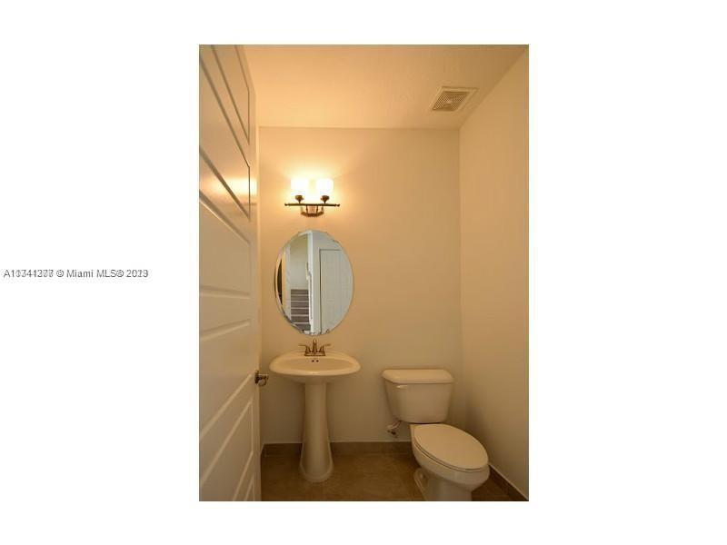 Aventura Isles - Residential Lease