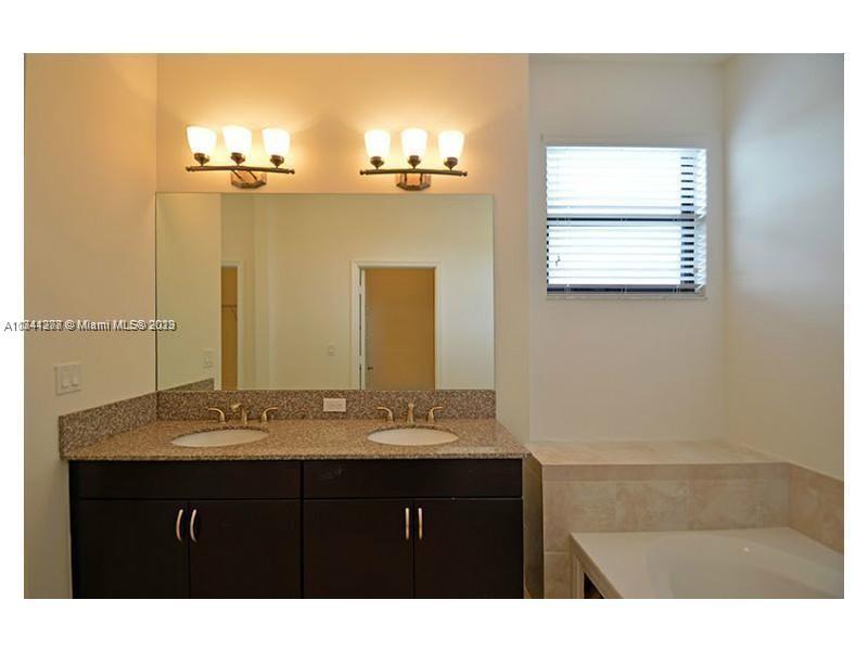 Aventura Isles - Residential Lease