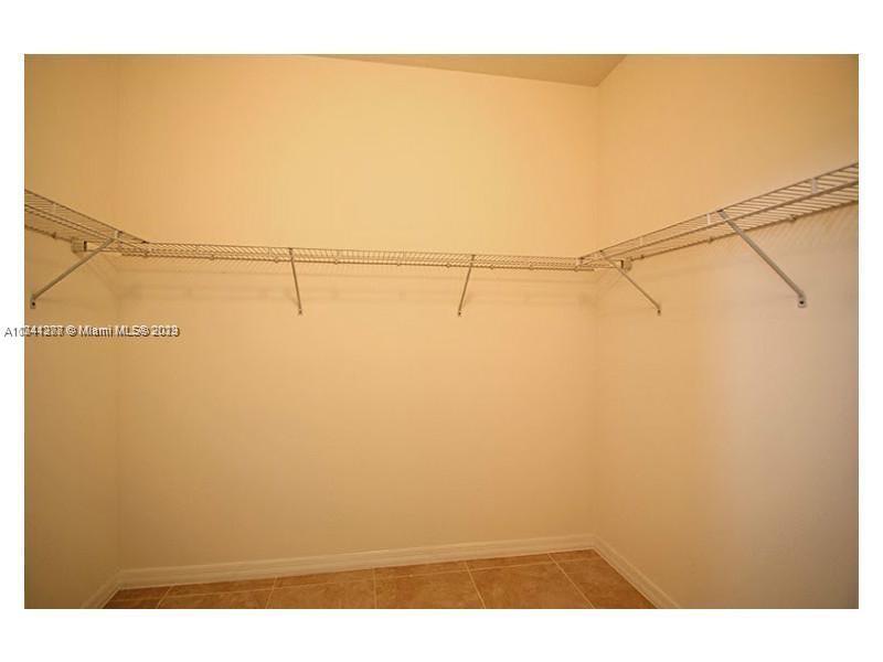 Aventura Isles - Residential Lease